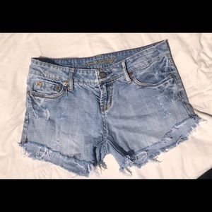 American eagle jeans cut and distressed